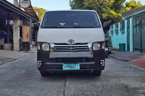Toyota Hiace Commuter 2014 MT