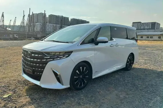 HOT!!!! 2023 Toyota Alphard HEV Hybrid for sale at affordable price!