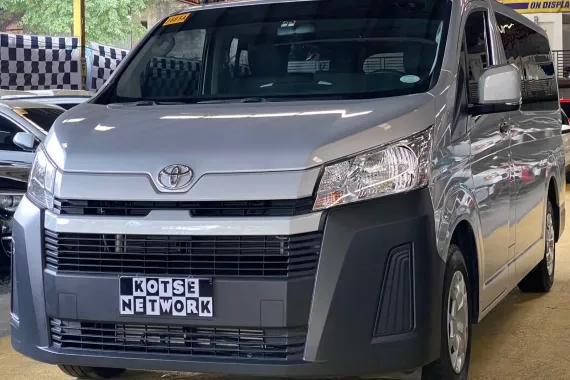 2024 Toyota Hiace Commuter Deluxe 2.8 M/t 4k MILEAGE Only