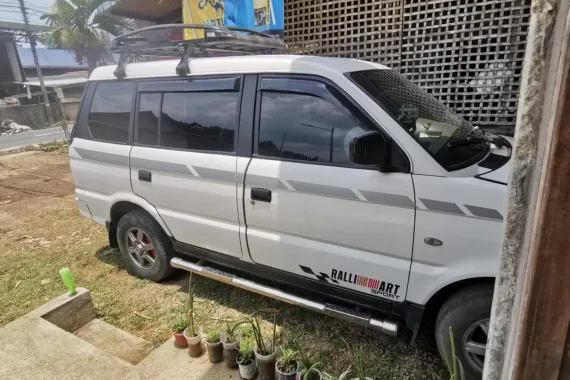 Mitsubishi adventure