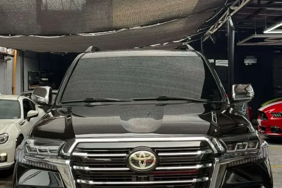 HOT!!! 202 Toyota Land Cruiser 200 (LC200) for sale at affordable price! 