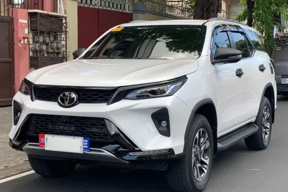 2025 Toyota Fortuner 2.8 Q / Robert Alvarez - 09493366344