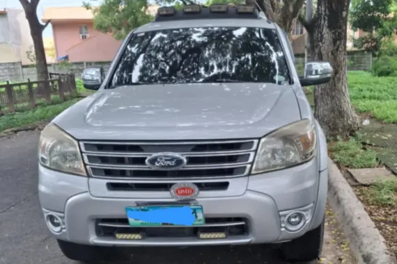 FORD EVEREST LIMITED EDITION A/T Diesel 2013