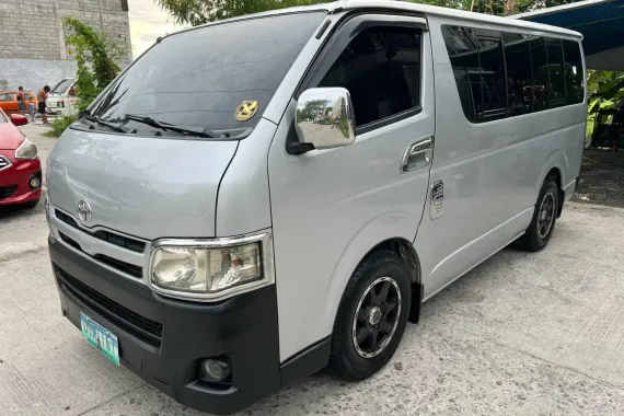 TOYOTA HIACE COMMUTER 2013 M/T