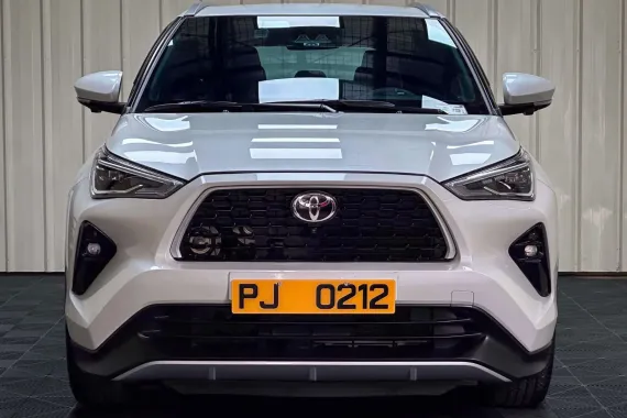 HOT!!! 2023 Toyota Yaris Cross V CVT for sale at affordable price!