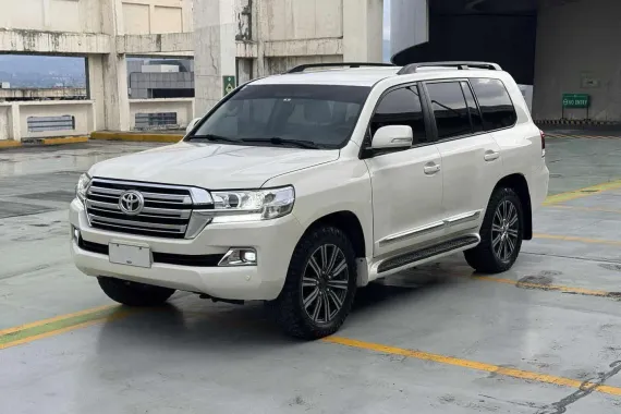 HOT!!! 2013 Toyota Land Cruiser 200 VX for sale at affordable price!
