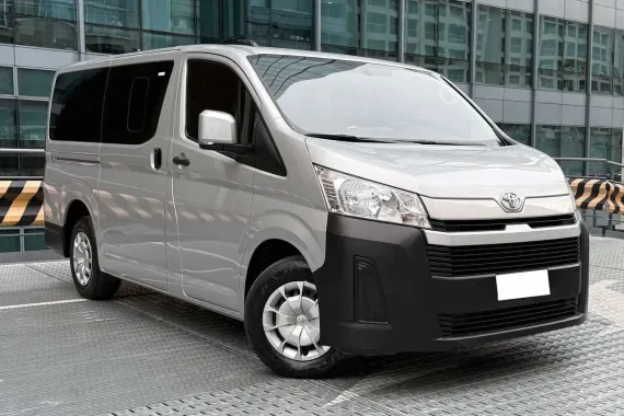 🔥₱189K ALL IN DP🔥 2022 TOYOTA HIACE Commuter DELUXE 2.8 MT - 📱 Miss Jun - 09694275736