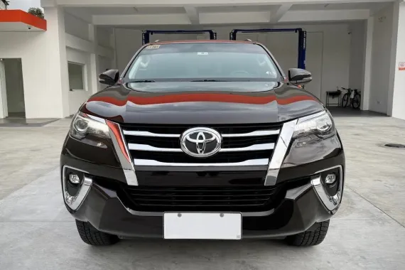 2018 Toyota Fortuner V A/T in excellent condition! 