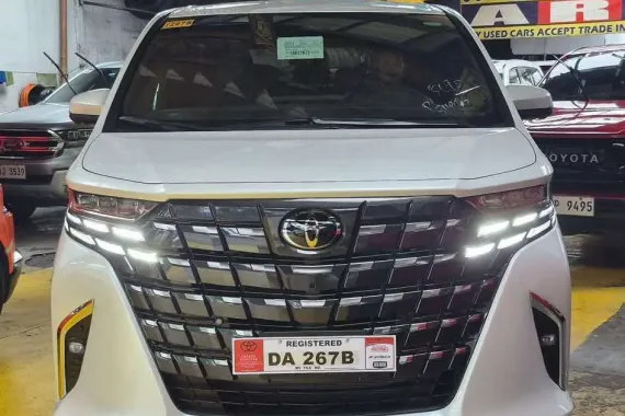 HOT!!! 2025 Toyota Alphard HEV for sale at affordable price! 