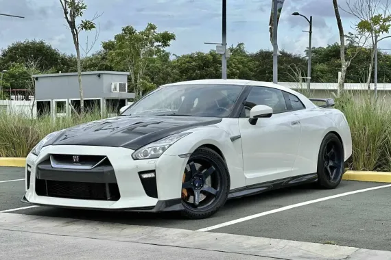 HOT!!! 2018 Nissan GTR for sale at affordable price!