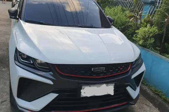 Selling White 2023 Geely Coolray SE 