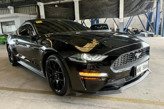 2023 FORD MUSTANG ECOBOOST FASTBACK A/T. 