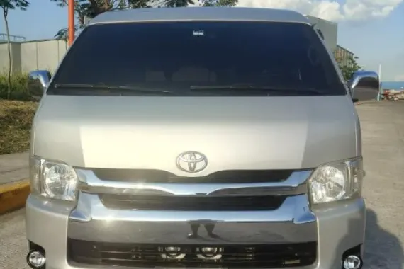 2016 Toyota GL Grandia