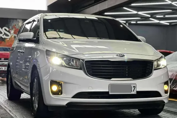 HOT!!! 2017 Kia Carnival Top of the line for sale at affordable price! 