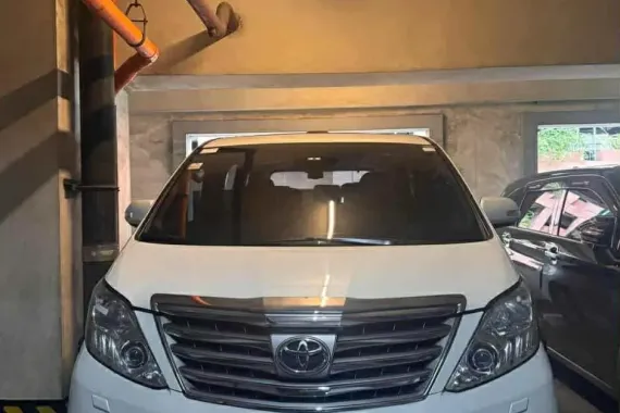 Lowest priced 2013 Toyota Alphard