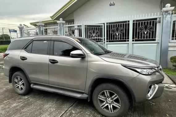 Sell pre-owned 2020 Toyota Fortuner  2.4 G Diesel 4x2 AT