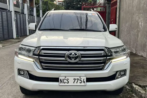 HOT!!! 2018 Toyota Land Cruiser LC200 for sale at affordable price!