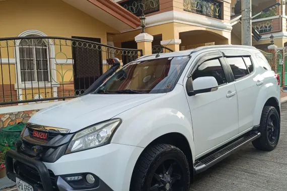 White 2015 Isuzu mu-X  Used DIESEL Manual