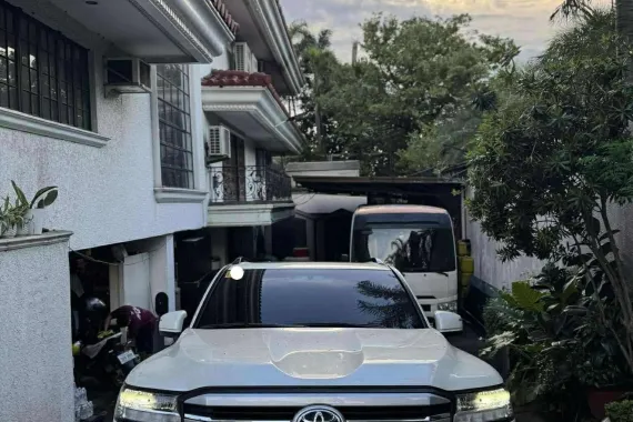 HOT!!! 2023 Toyota Land Cruiser LC300 for sale at affordable price!