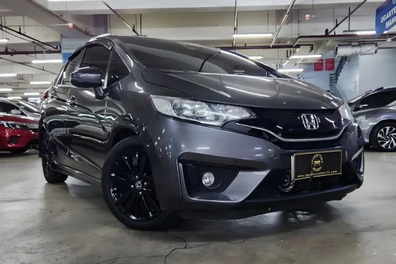 2017 Honda Jazz 1.5L VX VTEC AT With Warranty by Ugarte Cars Manila