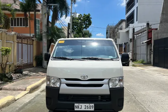 2024 Toyota Hiace Commuter 3.0 DeContent Manual Nelson 09176750603