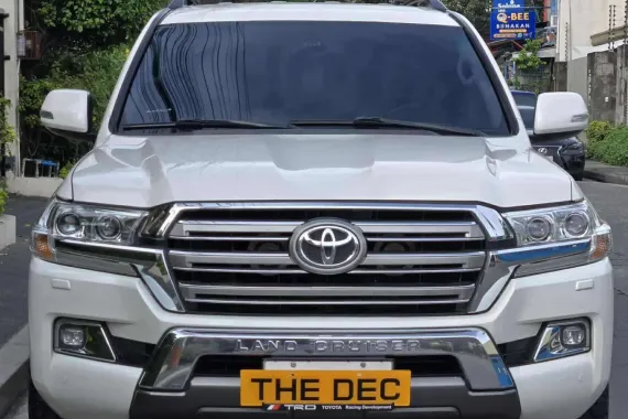 HOT!!! 2017 Toyota Land Cruiser LC200 Standard for sale at affordable price! 