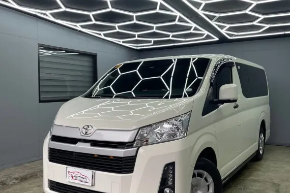 2020 Toyota Hiace Commuter