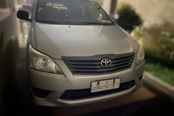 2015 Toyota Innova  2.0 J Gas MT Low Mileage