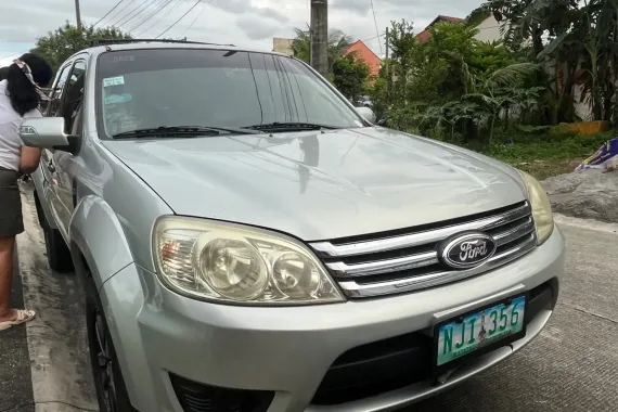 2009 Ford Escape XLS