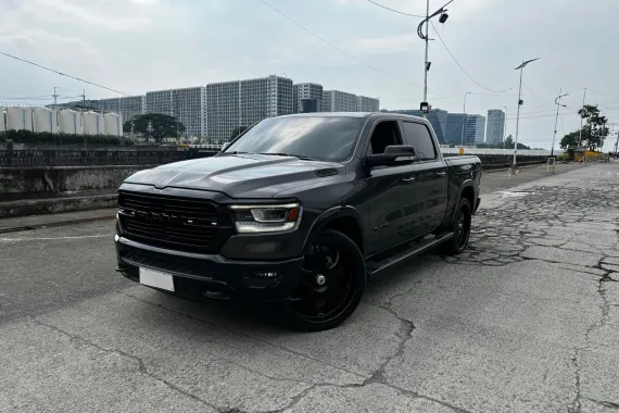 Pre-owned 2020 Dodge RAM 1500 Laramie. Negotiable! 