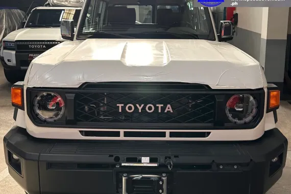 Brand New Toyota Land Cruiser 71 Diesel Automatic Transmission (Dubai Version) - LC71 LC 71 