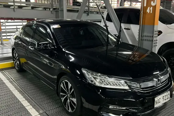 2016 (2017 Acquired) Honda Accord 3.5L V6 (Top of the Line)