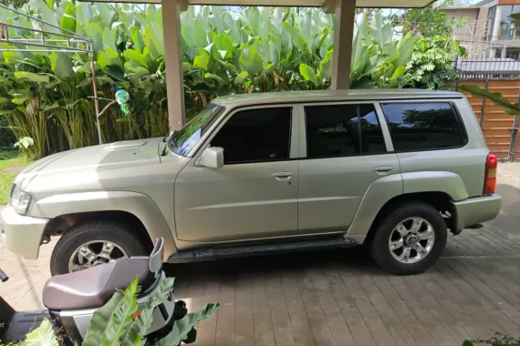 Nissan Super Safari 2011