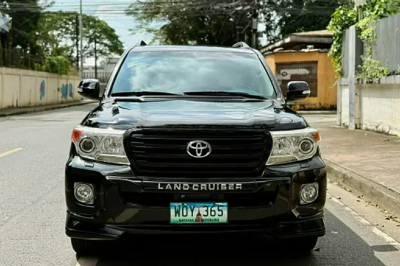 HOT!!! 2014 Toyota Land Cruiser LC200 Dubai Version for sale at affordable price! 
