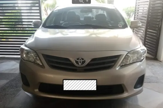 Second hand 2011 Toyota Corolla Altis  1.6 E MT for sale in good condition