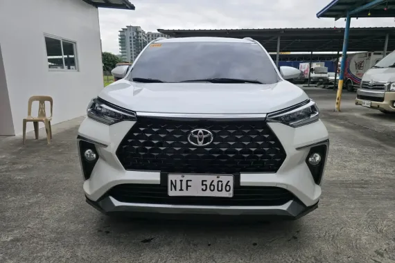 RUSH sale! White 2023 Toyota Veloz MPV cheap price