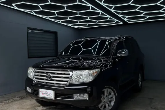 2011 TOYOTA LAND CRUISER 200