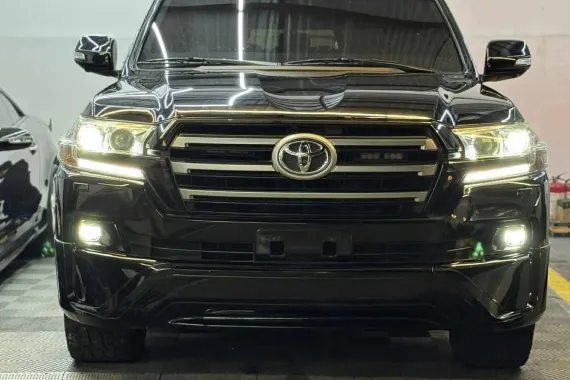 HOT!!! 2017 Toyota Land Cruiser 200 GXR LVL 6 Bulletproof INKAS Canada for sale at affordable price!