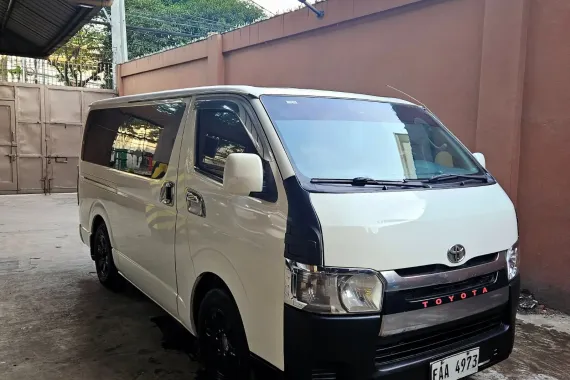 2017 Toyota Hiace Commuter 3.0 MT DSL