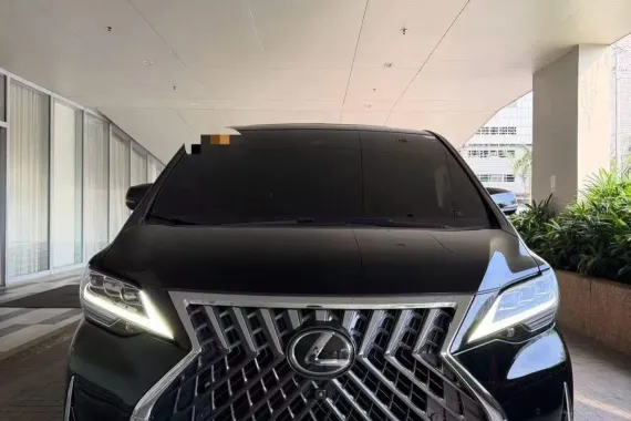 HOT!!! 2022 Lexus LM350 (4-seater Executive lounge) for sale at affordable price! 
