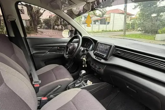 SUZUKI ERTIGA GLX HYBRID 880,000 CASH