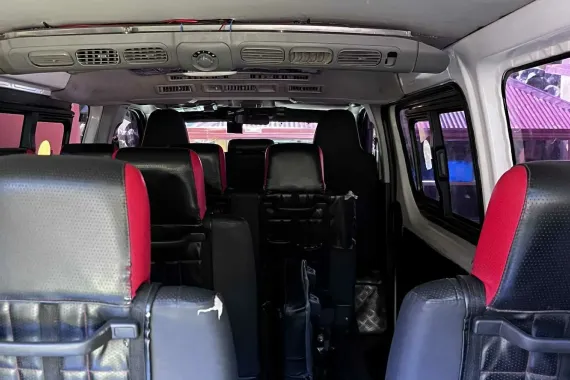 2017 Toyota Hiace Commercial at cheap price