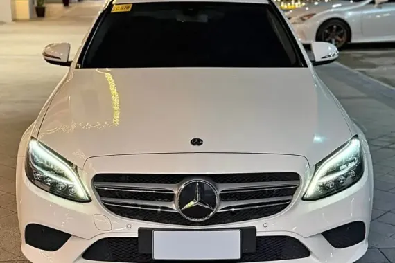 Repossessed 2020 Mercedes-Benz 180 Sedan for sale