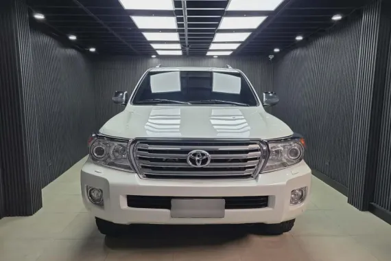 HOT!!! 2014 Toyota Land Cruiser LC200:for sale at affordable price! 