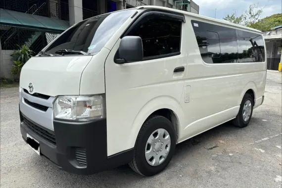 2017 Toyota Hiace Commuter Manual