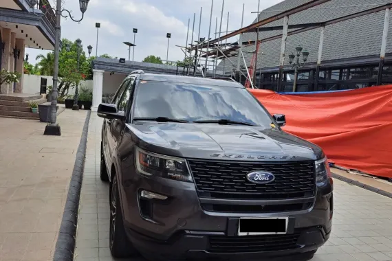 Ford Explorer 4x4 AT Sports (RUSH SALE)