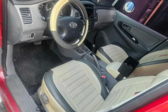 Toyota Innova 2011 E A/T