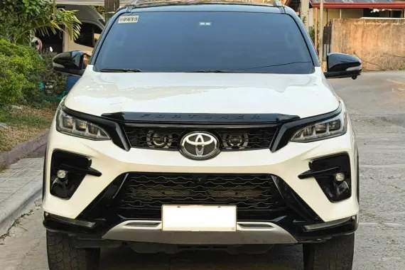 HOT!!! 2017 Toyota Fortuner V 4x2 GRS look for sale at affordable price! 