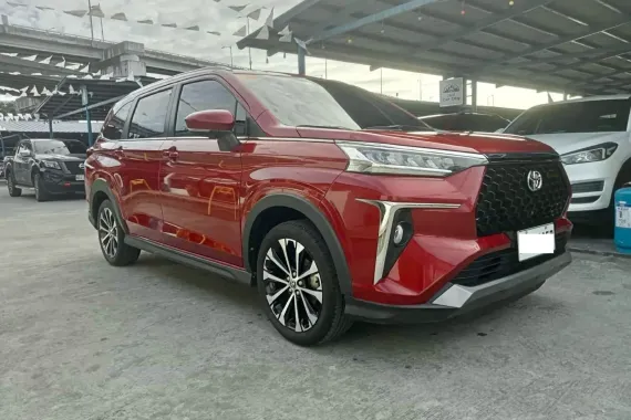 Selling Red 2025 Toyota Veloz V CVT