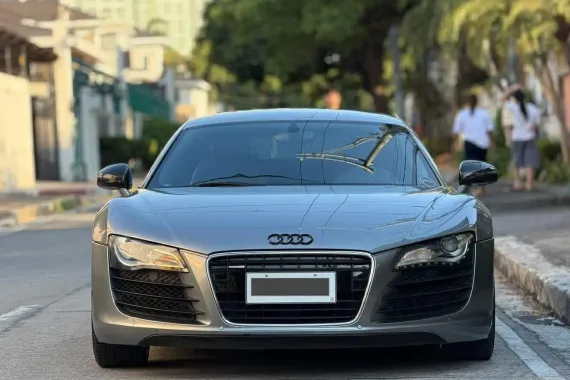 HOT!!! 2011 Audi R8 V8 Rear Engine Supercar for sale at affordable price! 
